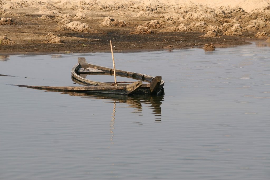 boat, sinking, sink-55173.jpg
