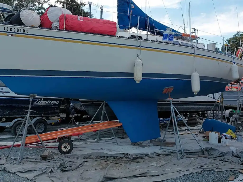 ladysmith sailboat hull and keel repair after painting